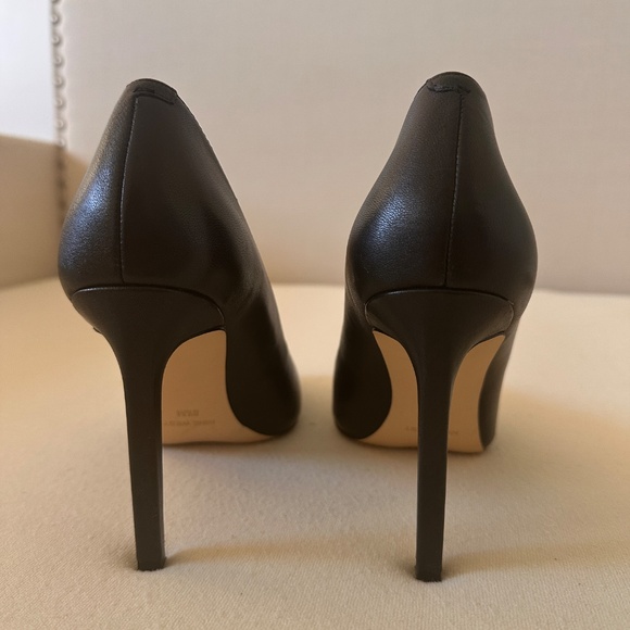 Nine West Tatiana Pointed Toe Black Pumps - Picture 2 of 4